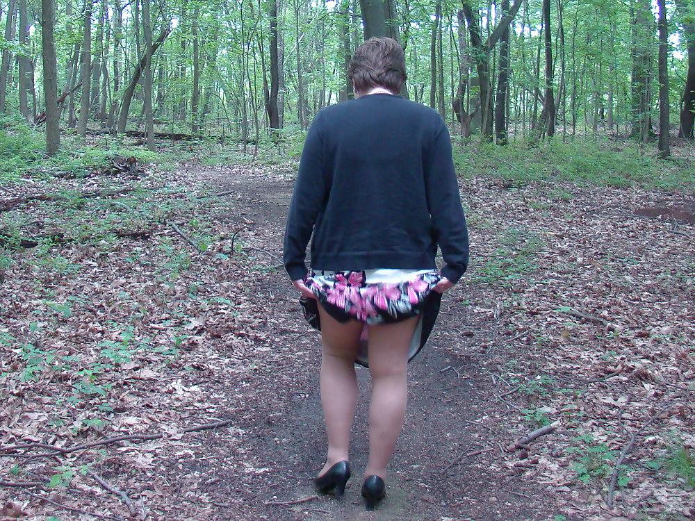 25P Old And New Of Real Slut Julie
