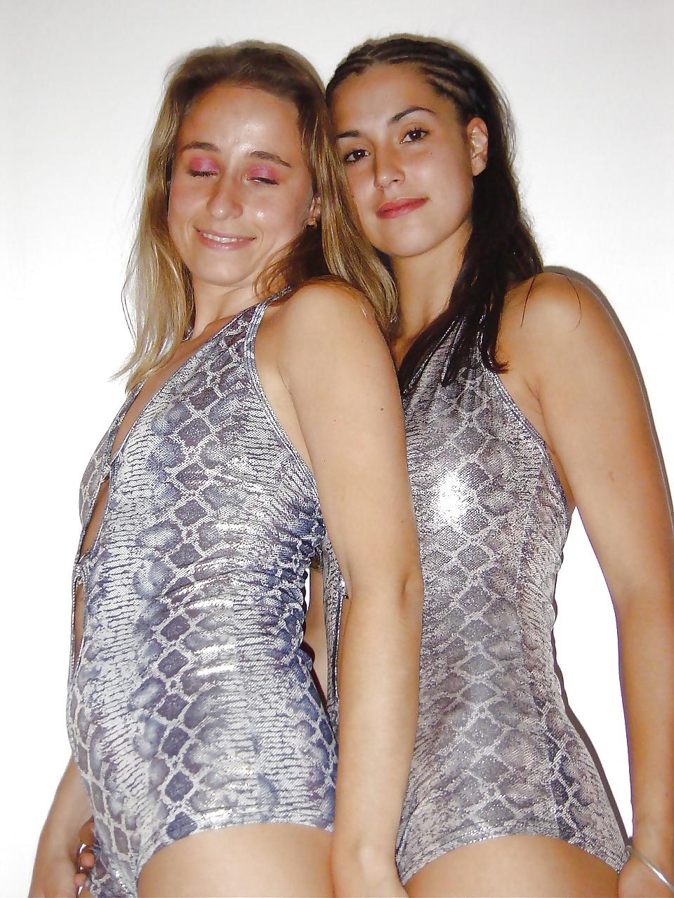 23P Young lesbians
