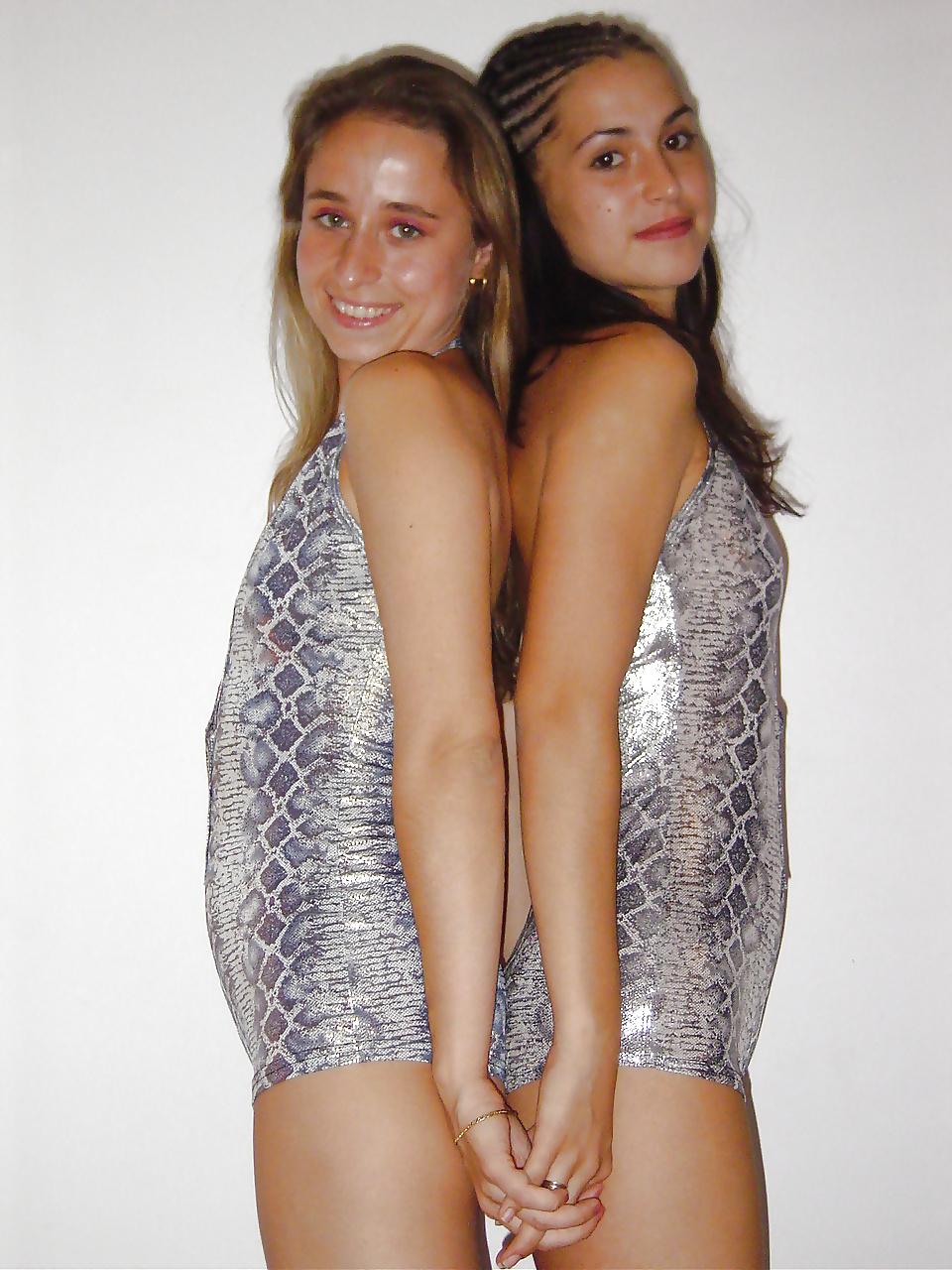23P Young lesbians