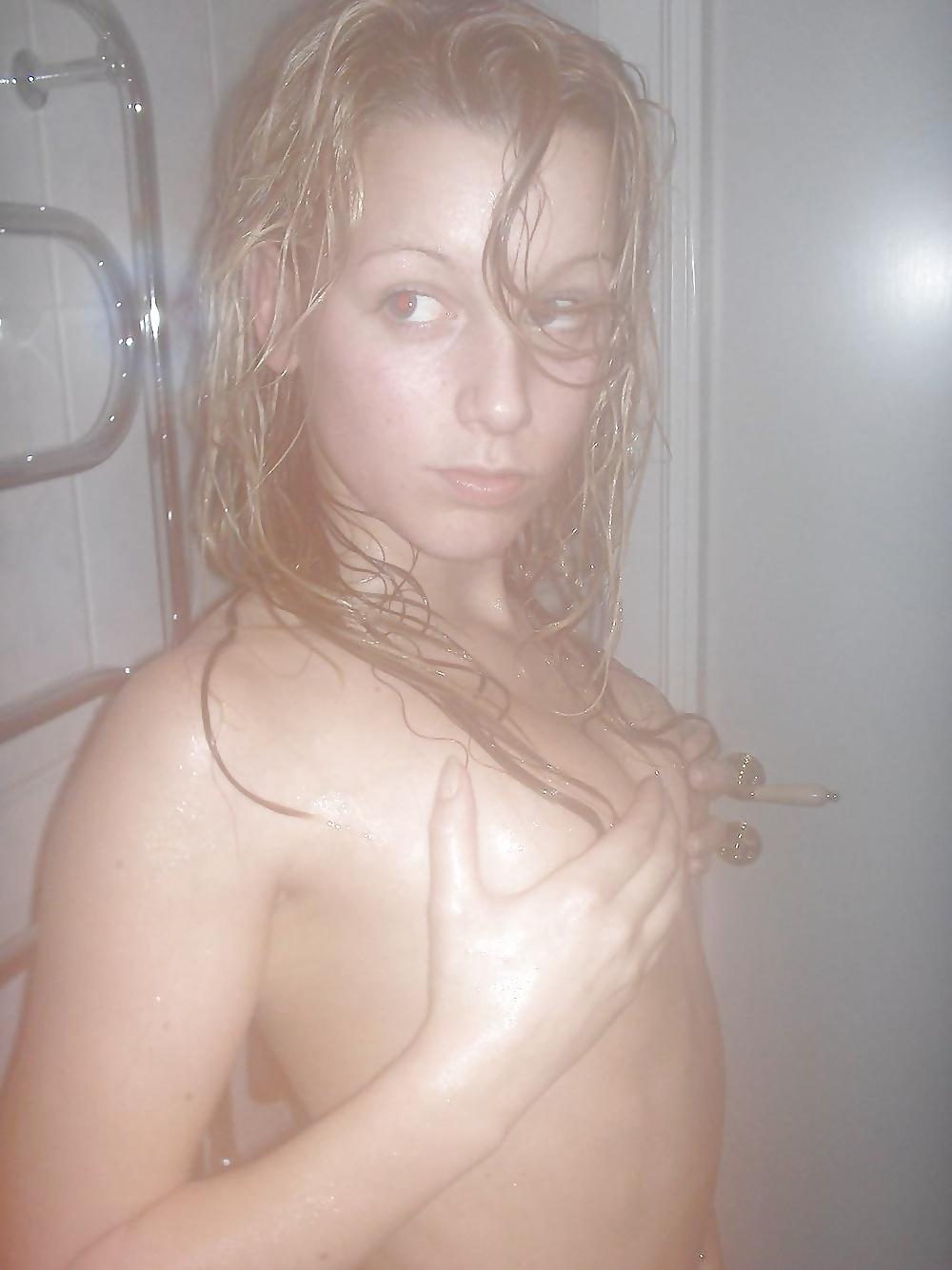 23P Young lesbians