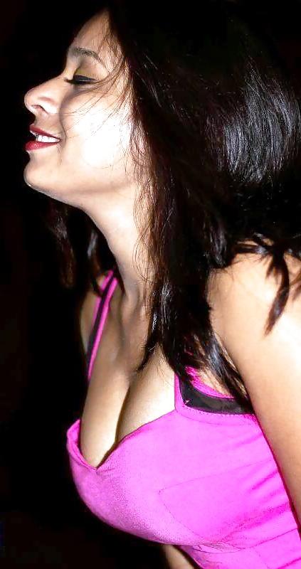 25P SEXY DESI TEENS