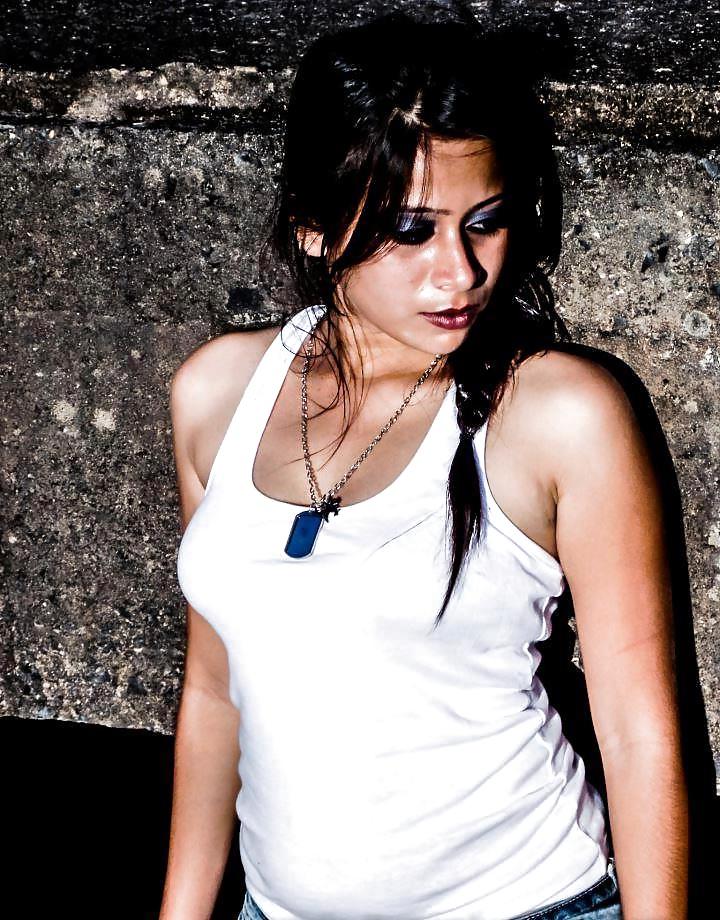 25P SEXY DESI TEENS