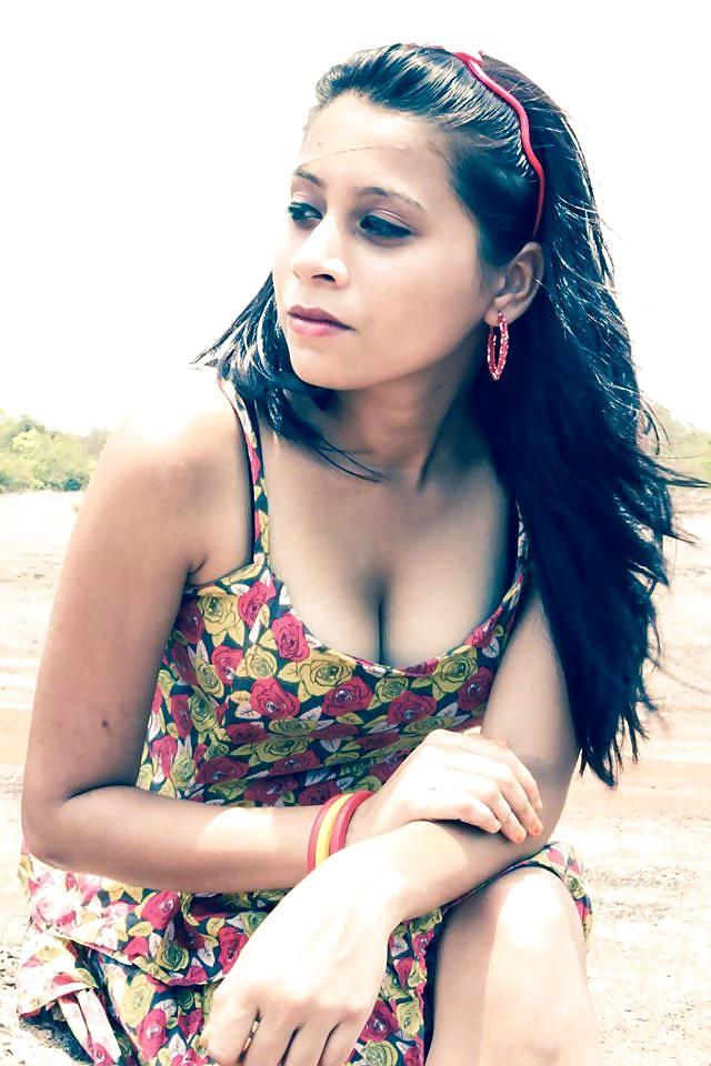 25P SEXY DESI TEENS