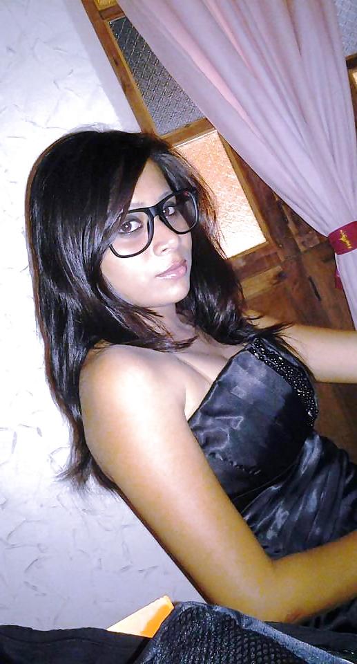 25P SEXY DESI TEENS