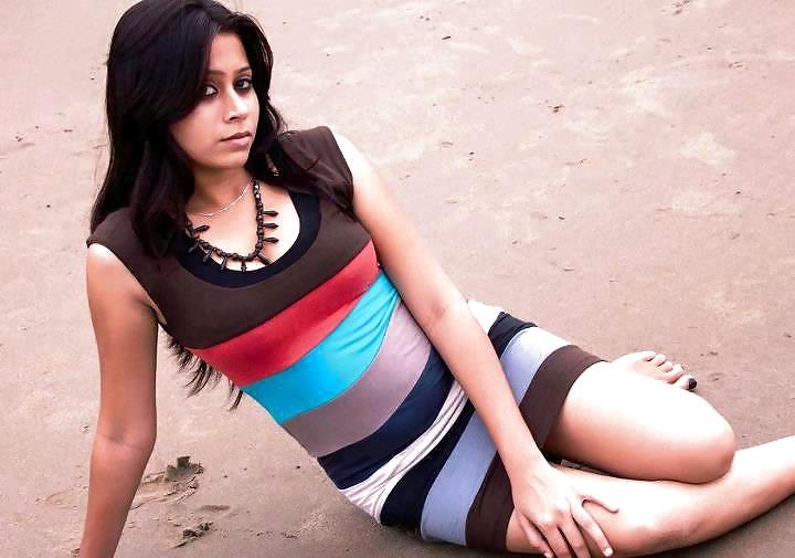 25P SEXY DESI TEENS