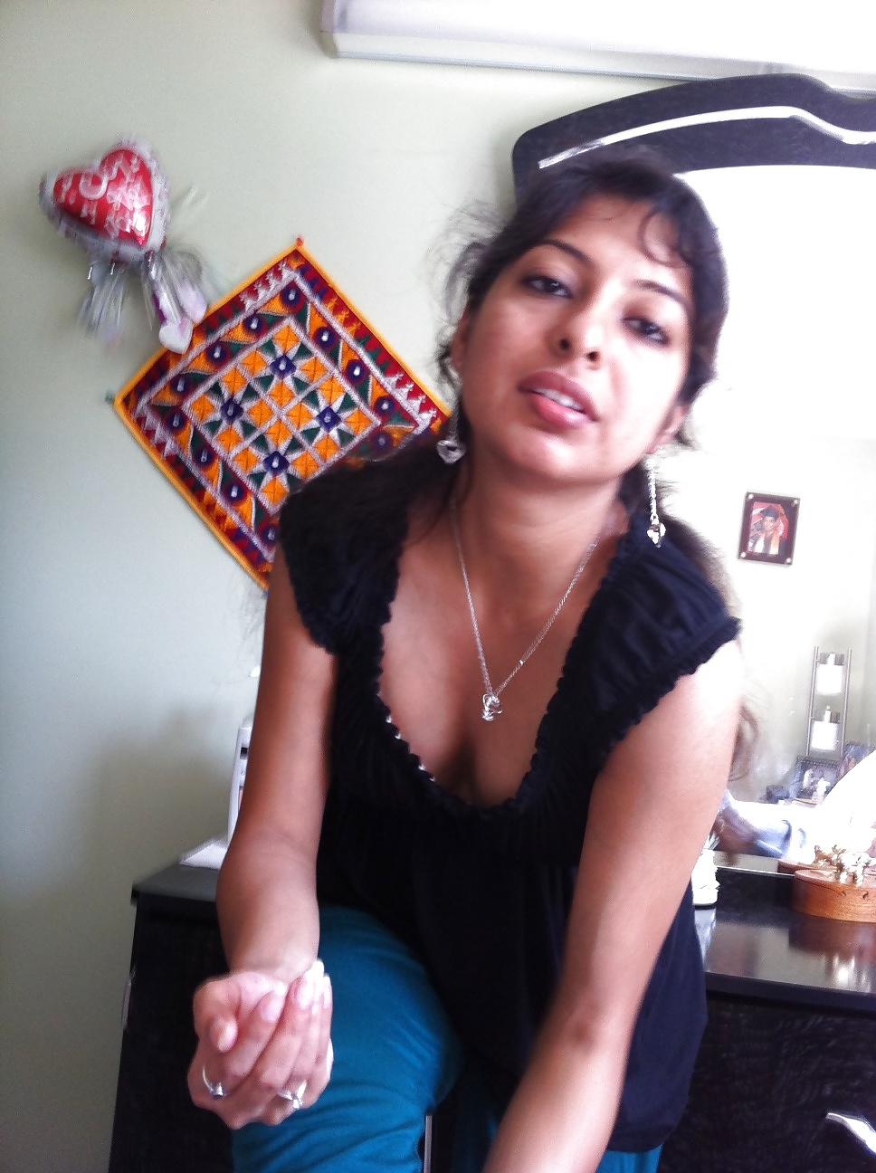 20P Desi Showing Assets 40