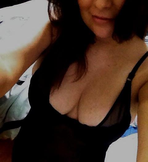25P Desi Showing Assets 39