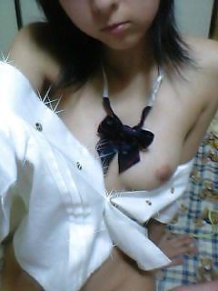 25P Young japanese girls who love to show 8