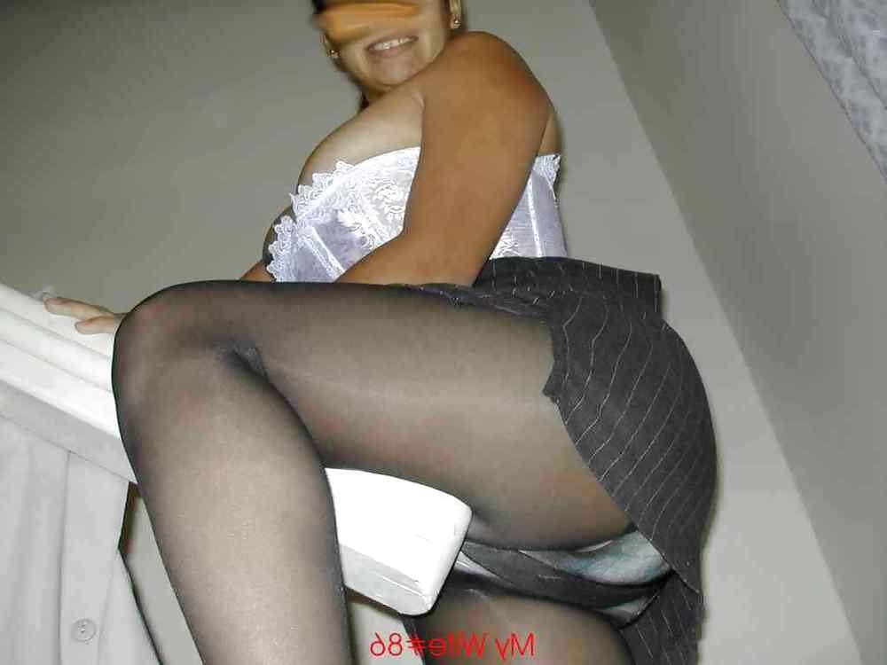 25P Sexy Wife Wear Diaper