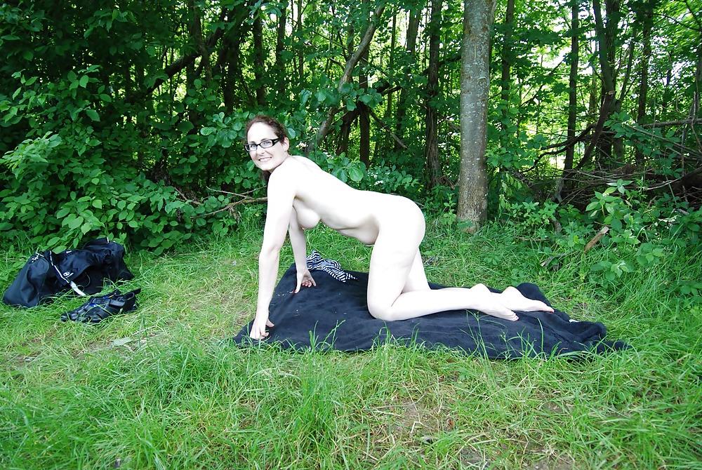 25P Reif und nackt am See