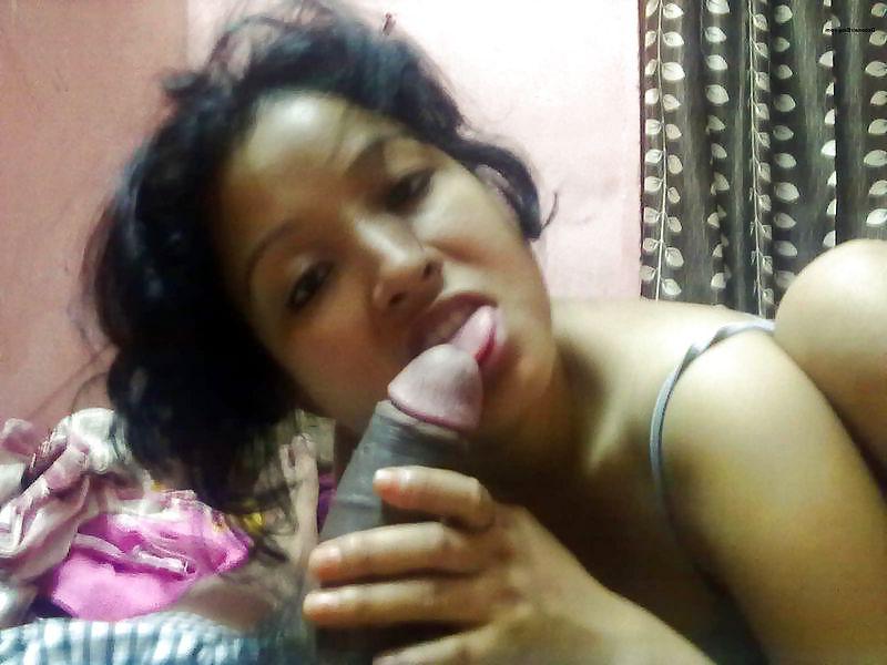 25P Desi girls sucking dick