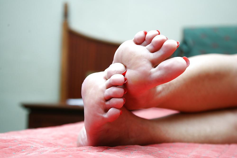 24P Foot Fetish - Turkish Seda Barefoot and Macro - Turk Amator