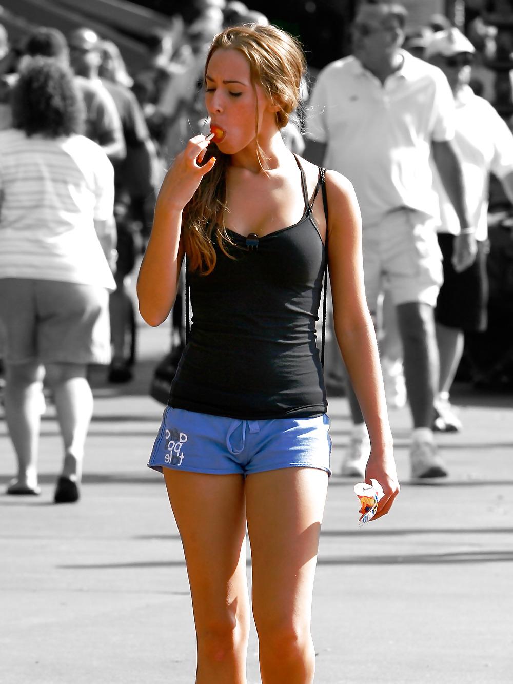 25P A short walk through the city 3