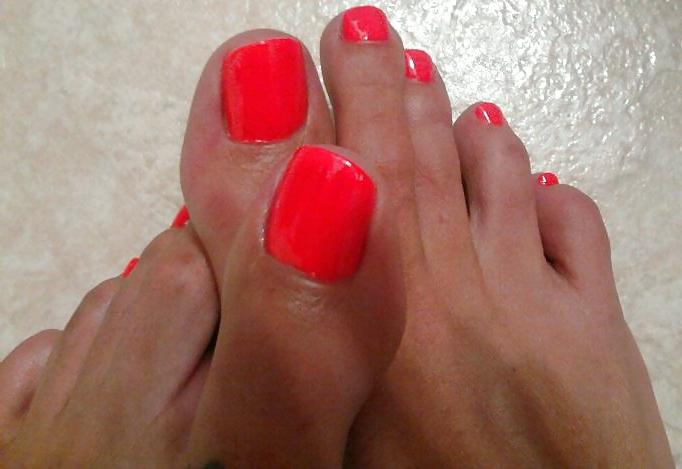 25P Foot fetish