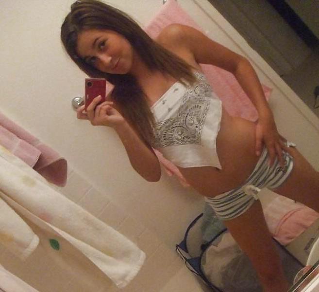 25P More teens taking self pics