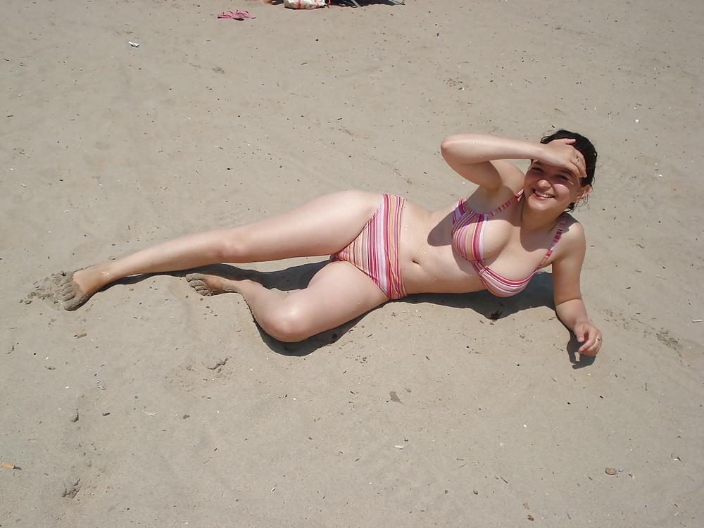 17P Downblouse bikini 001