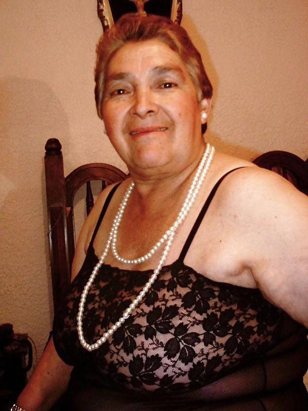 25P Colombian granny Bell (tenth set)