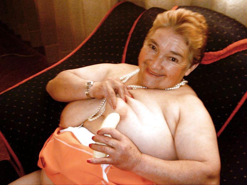 25P Colombian granny Bell (sixth set)