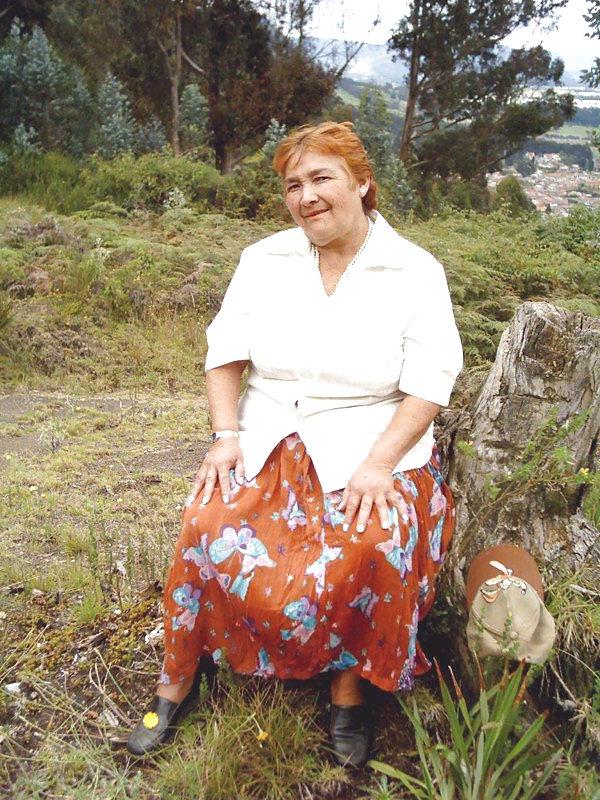 25P Colombian granny Bell (fourteenth set)