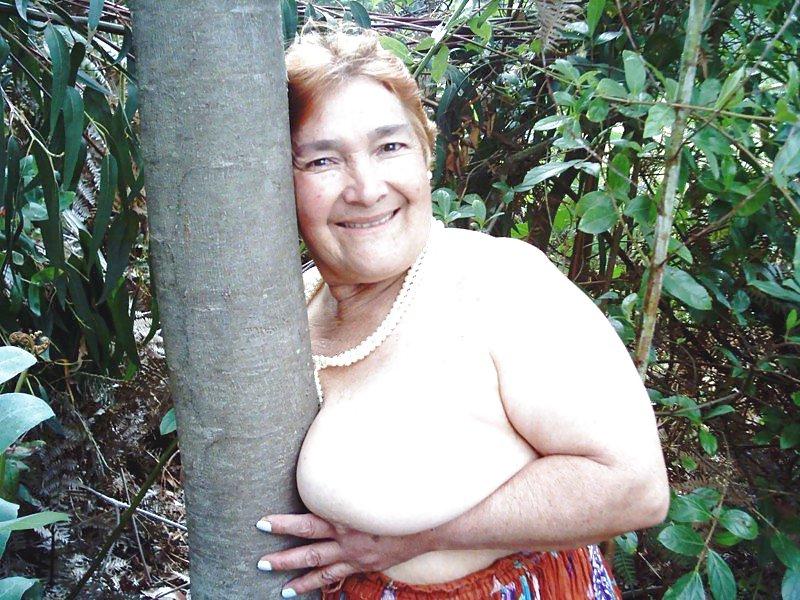 25P Colombian granny Bell (fourteenth set)