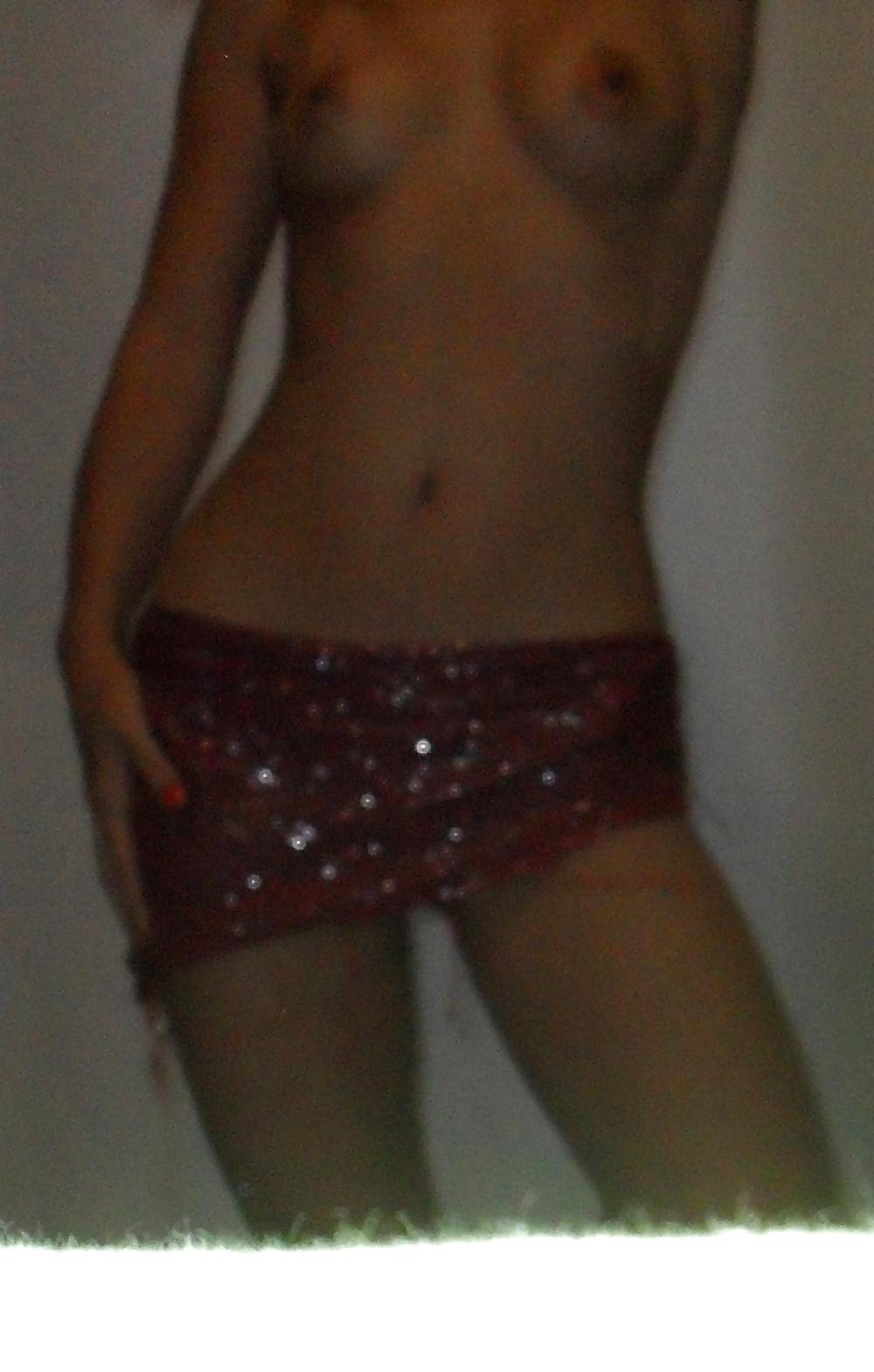 25P Turkish Young Wife (Redsex) Must See..( Big Archive )