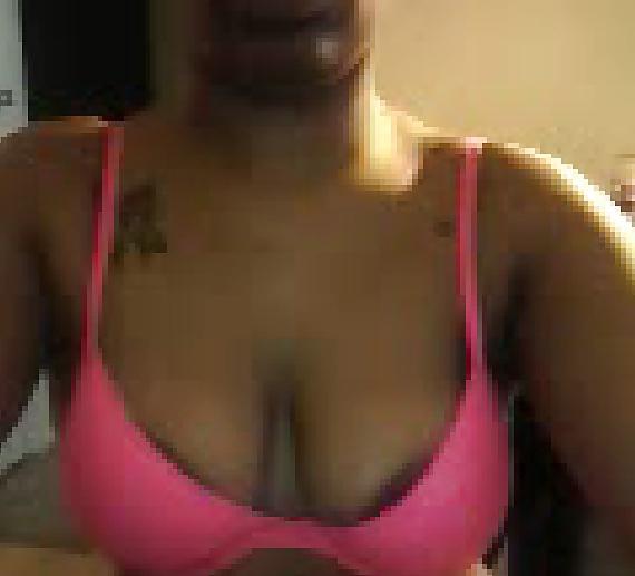 9P Chocolate woman pink lingerie