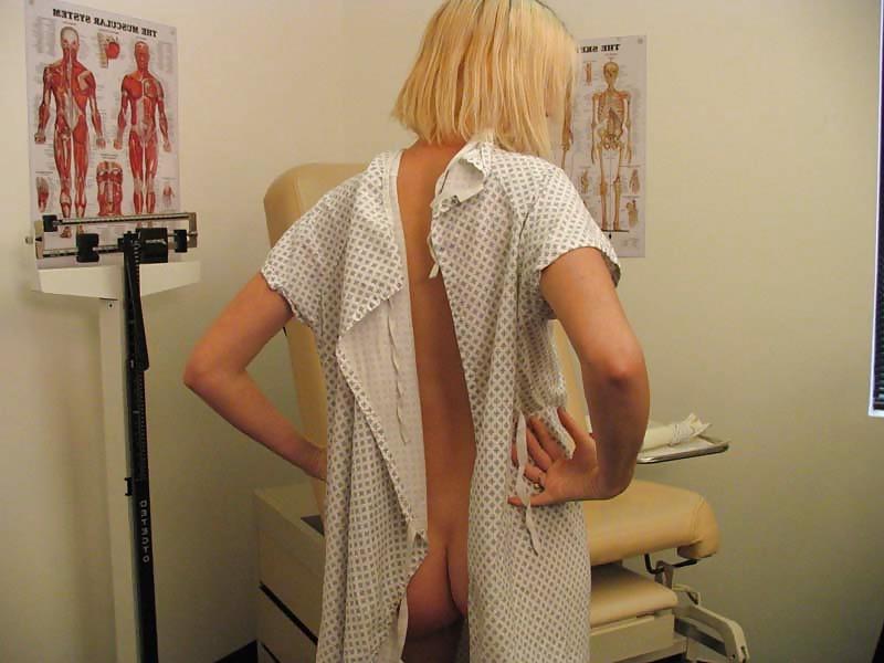 25P Babes cum at Gyn chair with toys - csm