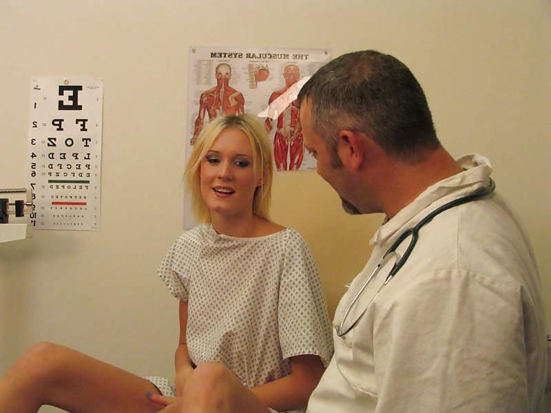 25P Babes cum at Gyn chair with toys - csm