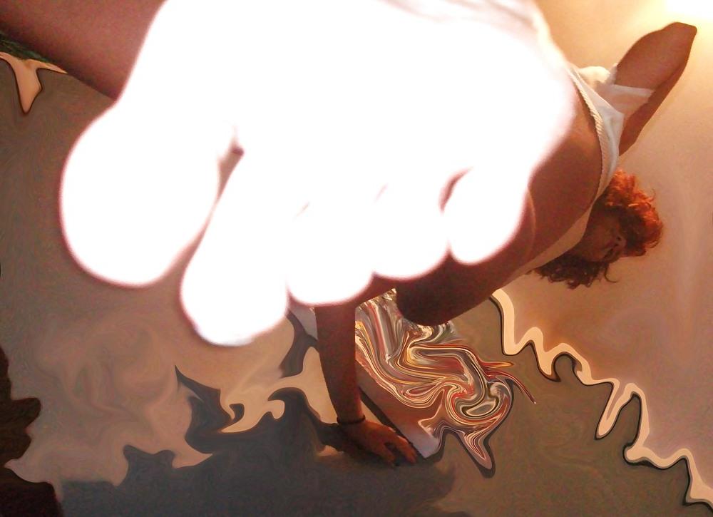 5P You like my feet? Now lick em!