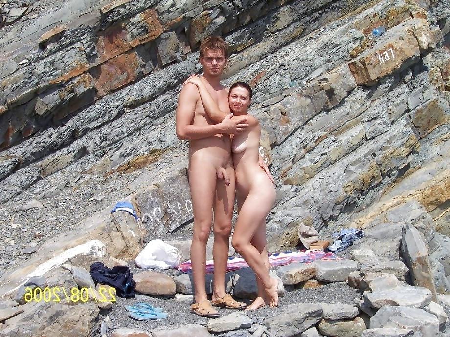 25P Nudists and outdoor fun