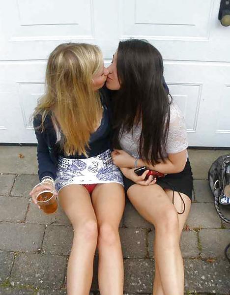 25P Kissing sweethearts 002