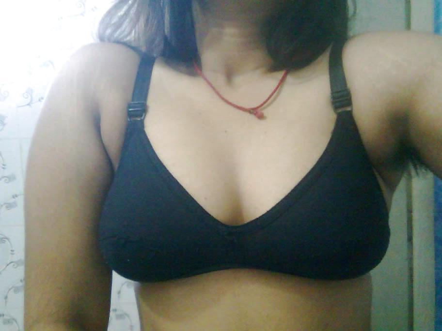 20P Topless Indian Wife