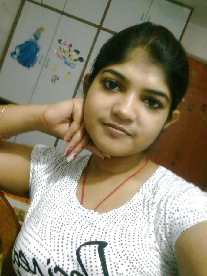 20P Topless Indian Wife