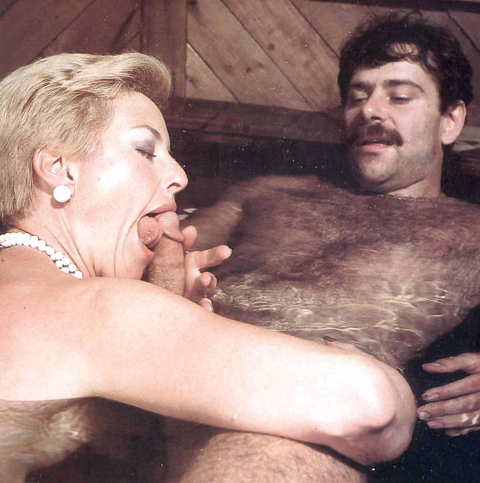 25P Aunt Peg and guy (Vintage)