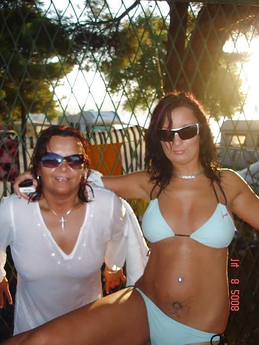 25P MILFs Gone Wild on Spring Break