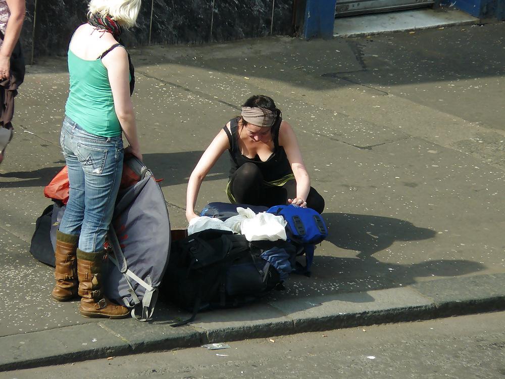 25P On High Downblouse