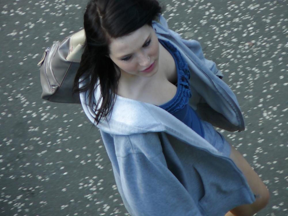 25P On High Downblouse