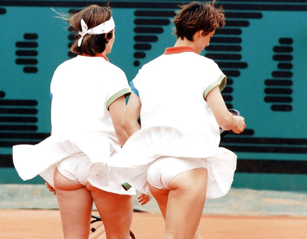 15P Tennis Upskirt