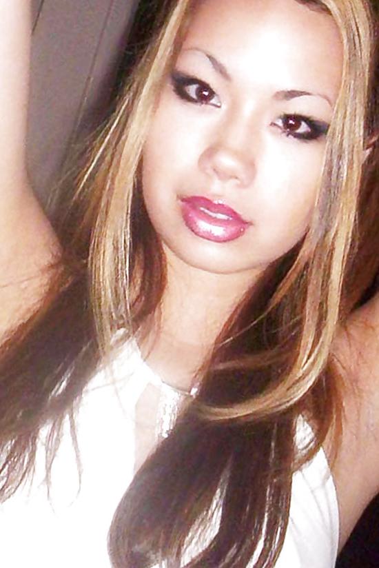 15P Photo compilation of a sultry Asian