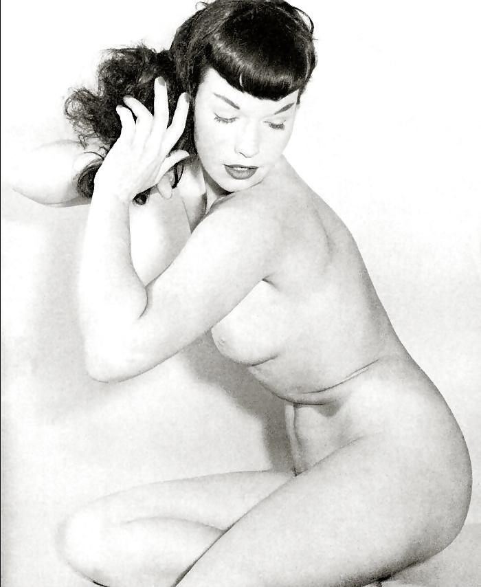 25P The Beauty of Bettie Page 4