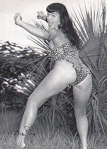 25P The Beauty of Bettie Page 5