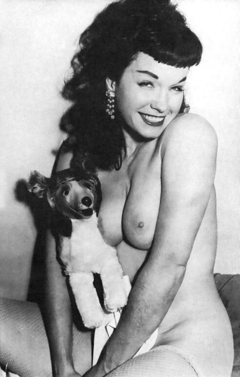 25P The Beauty of Bettie Page 5
