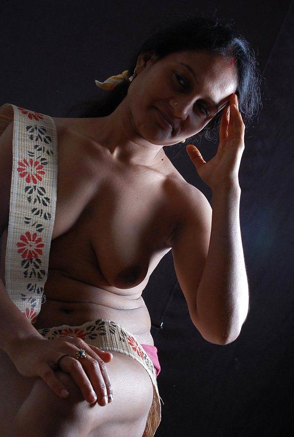 10P Desi escort