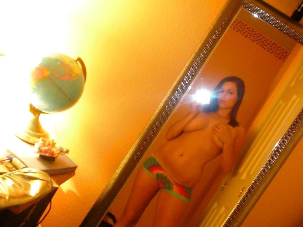 25P Teen self pic #4