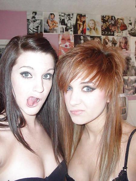 25P Teen self pic #4
