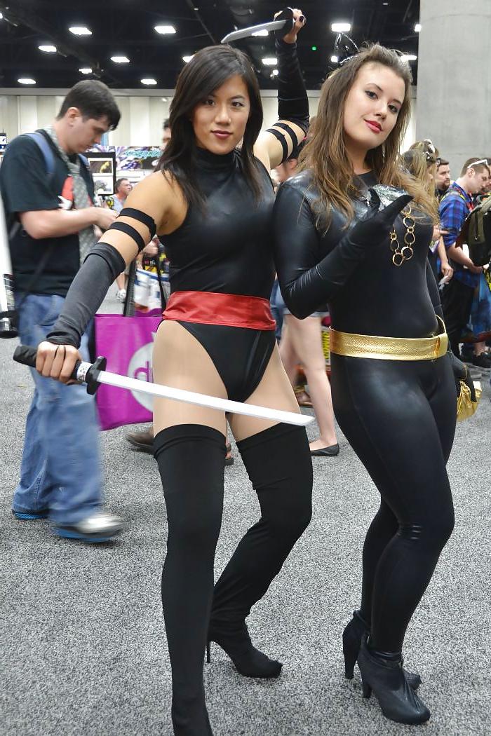 25P Girls of comic con
