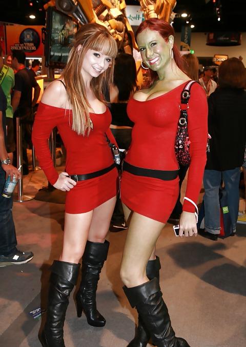 25P Girls of comic con