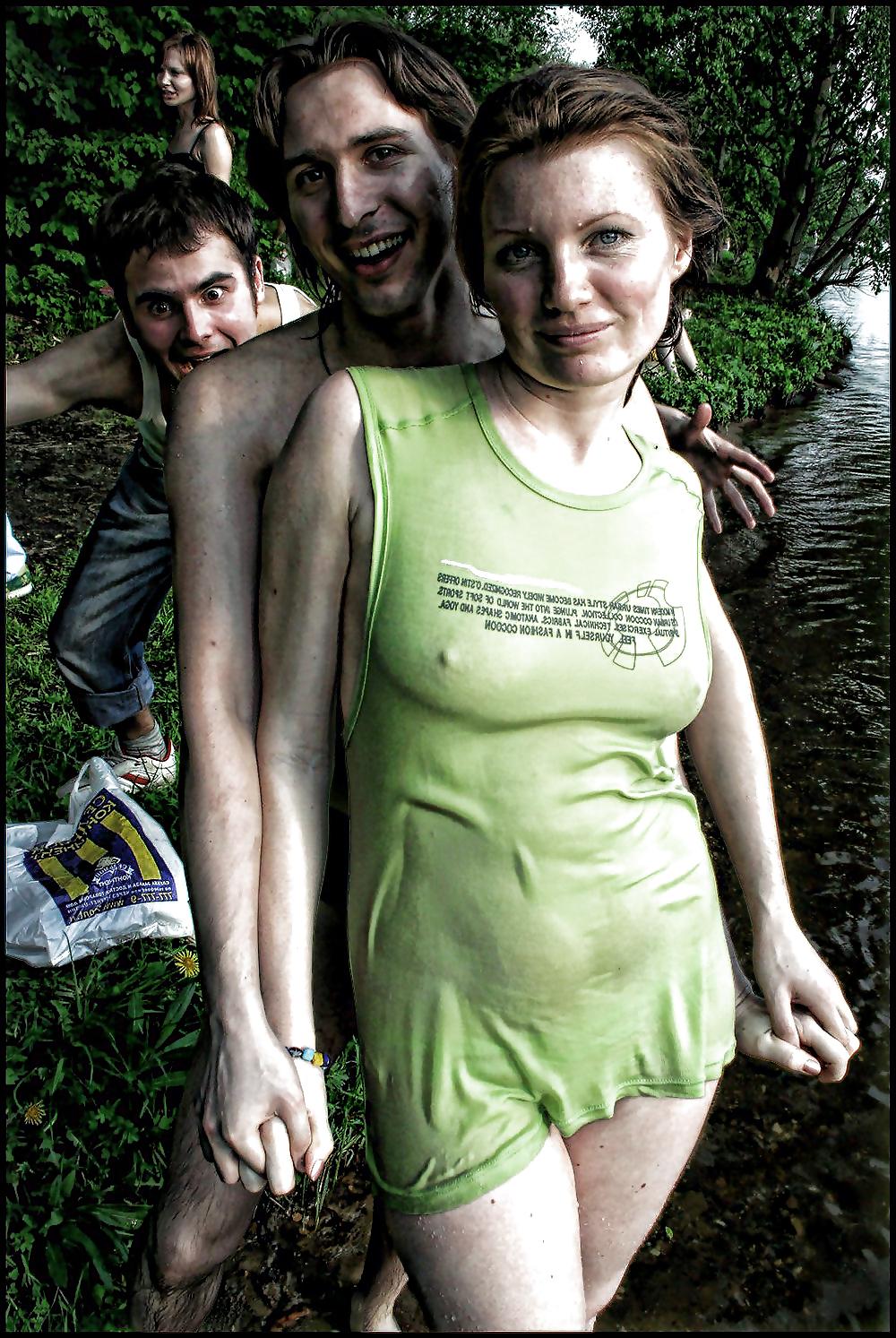 25P Photoshop fun ( Public nudity 2 )