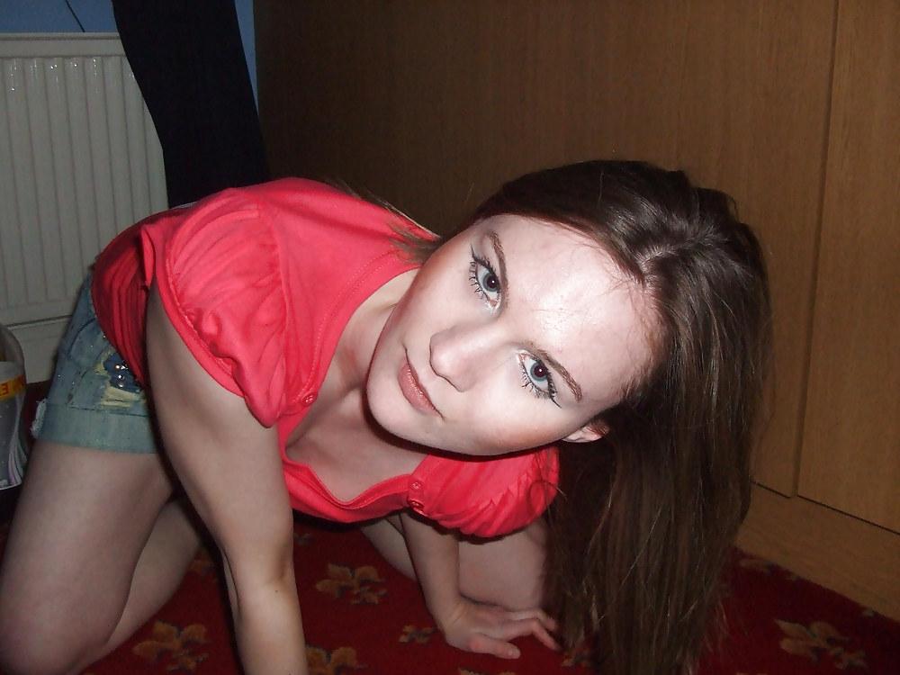 25P Alison exposing her NAKED-SELF to you all.