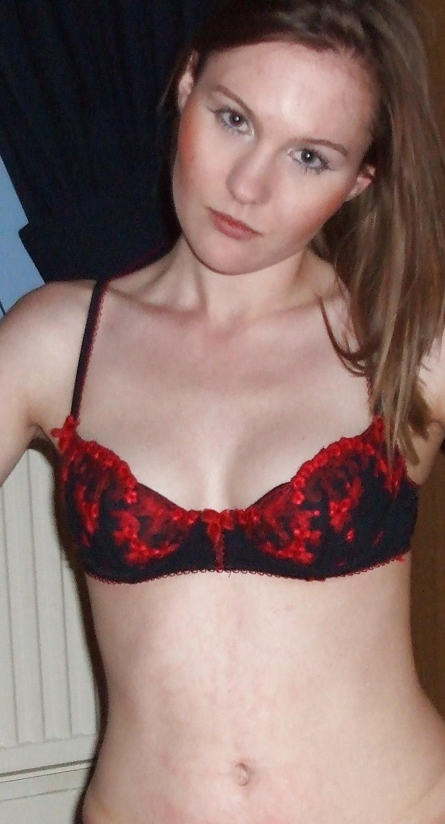25P Alison exposing her NAKED-SELF to you all.